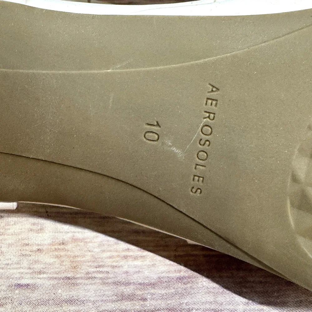 Aerosoles Womens New Creme Criss Cross Strap Chuky Heel Sandals 10